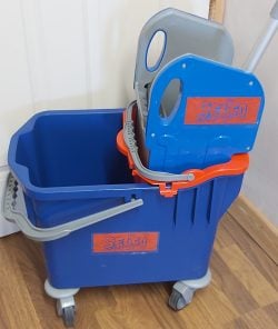 Mop Bucket Kentucky Handle & Mop Selco